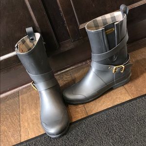 Authentic Burberry rain boots
